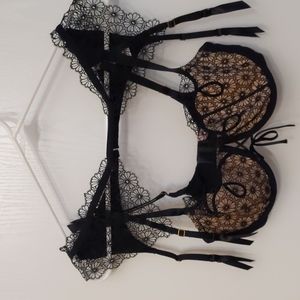 Black Victoria's Secret Bra and Garter set, 34D, M/L